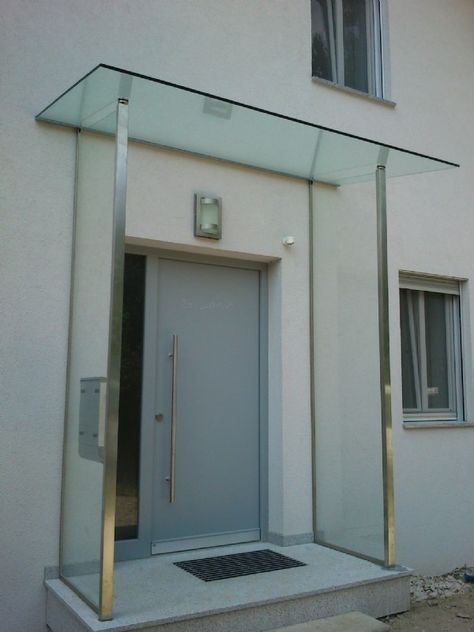 Vordach aus Glas