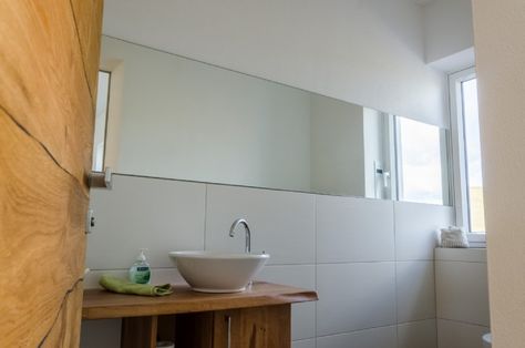 Badezimmer mit Glaselementen