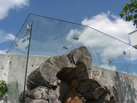 Vordach aus Glas